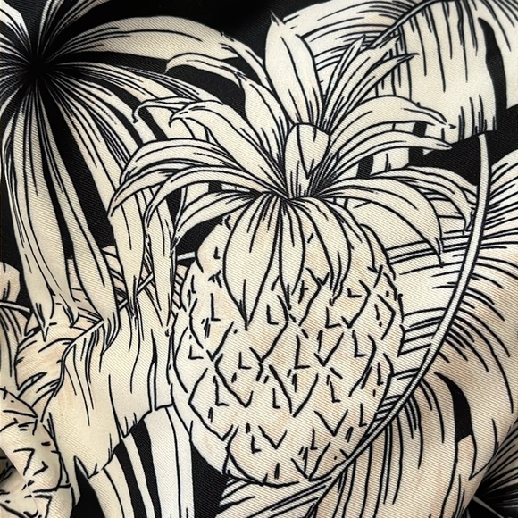 NWT OLD NAVY One Piece Black and White Square Neck Swimsuit Size XXL - Picture 16 of 16